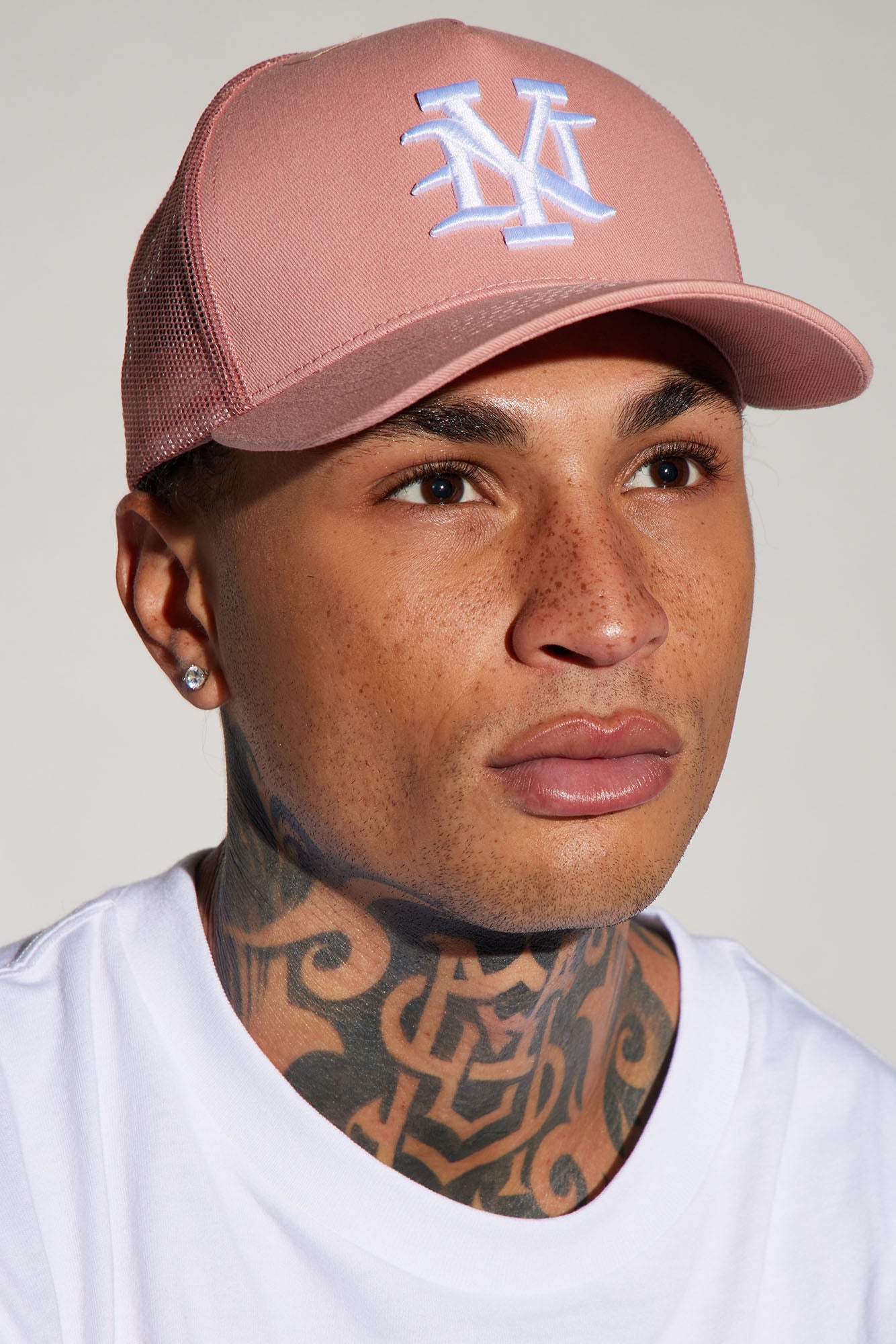 NY Mauve Twill Trucker Hat: Your Stylish Statement Piece