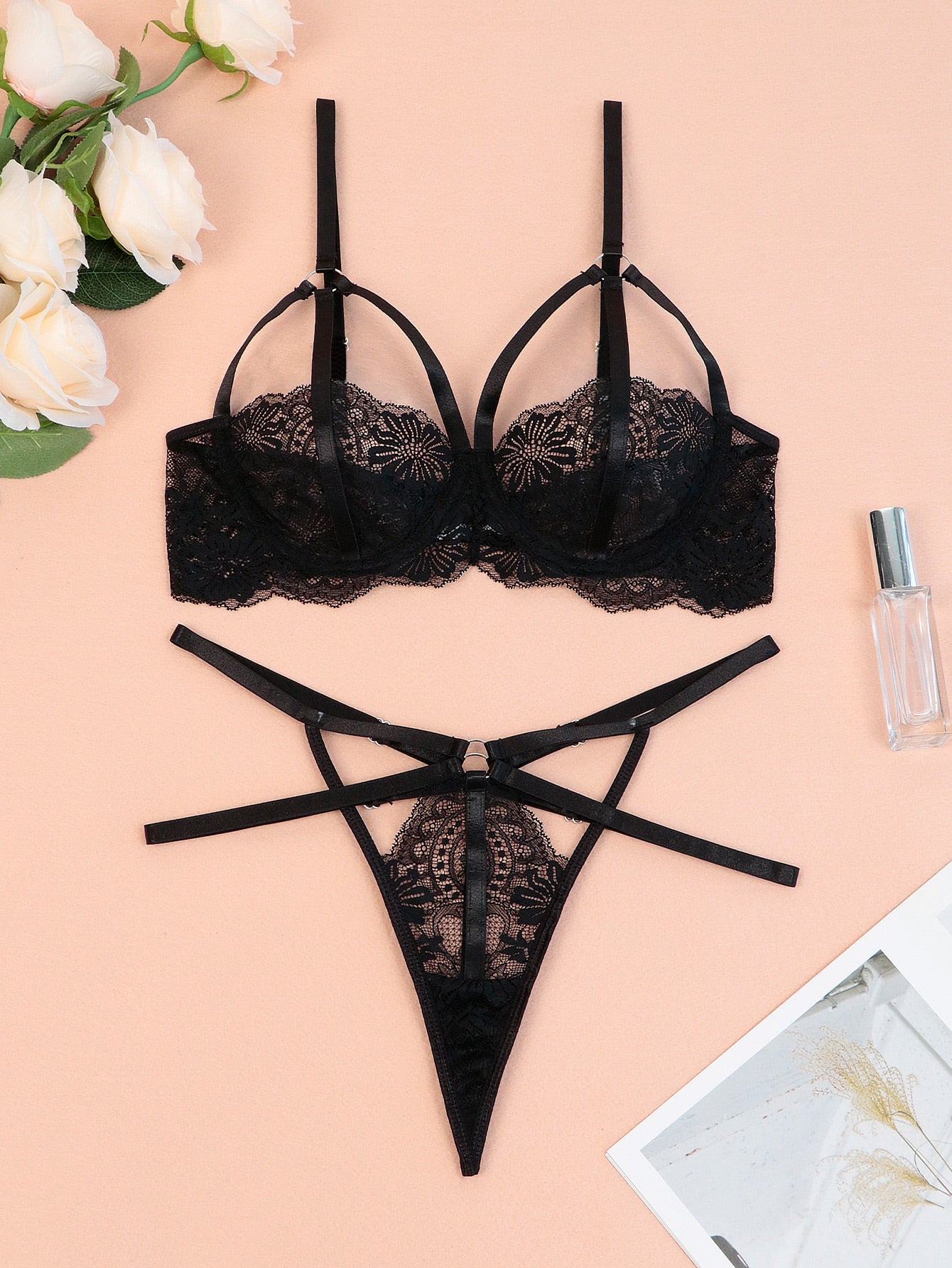 Plus Floral Lace Lingerie Set In Black