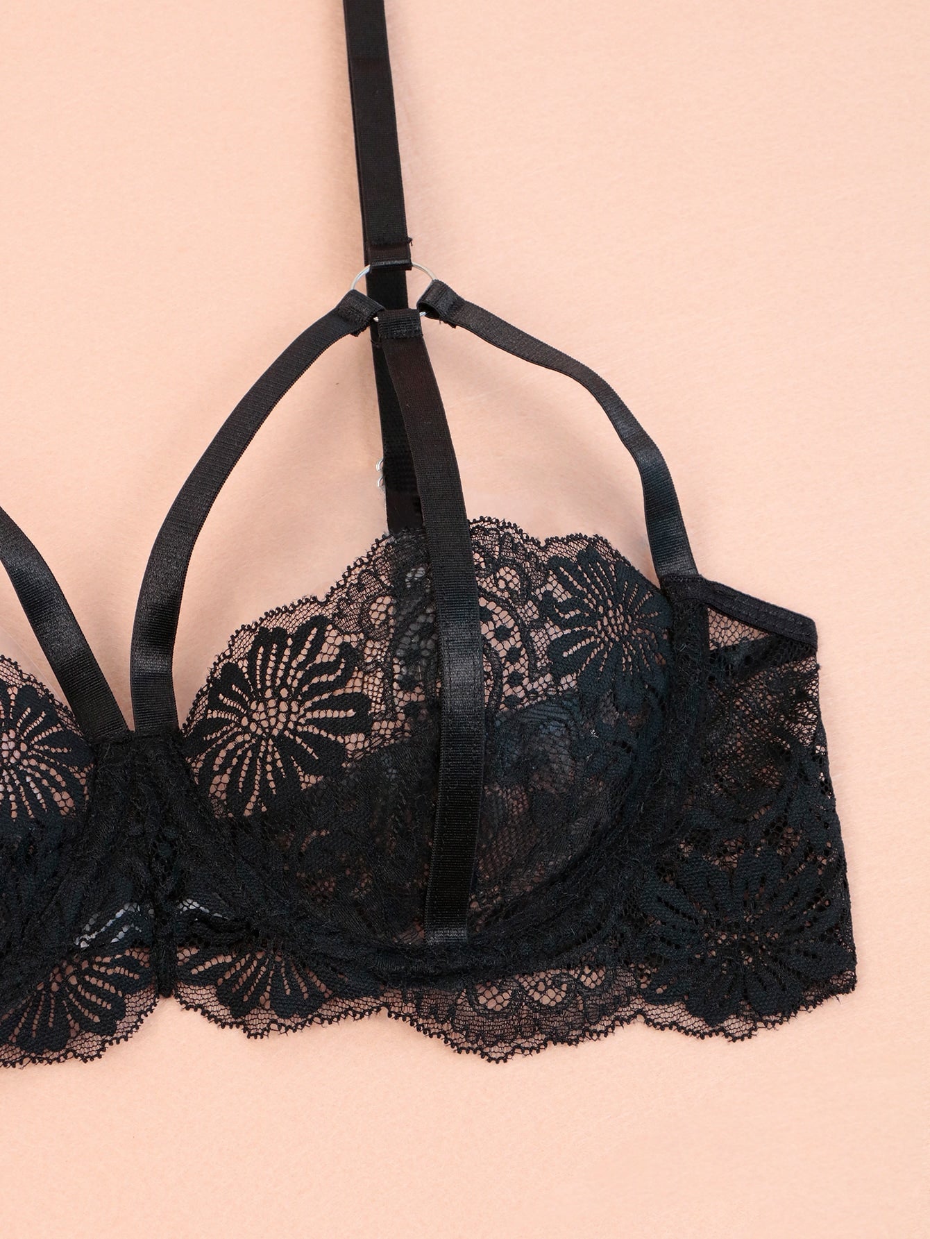 Plus Floral Lace Lingerie Set In Black