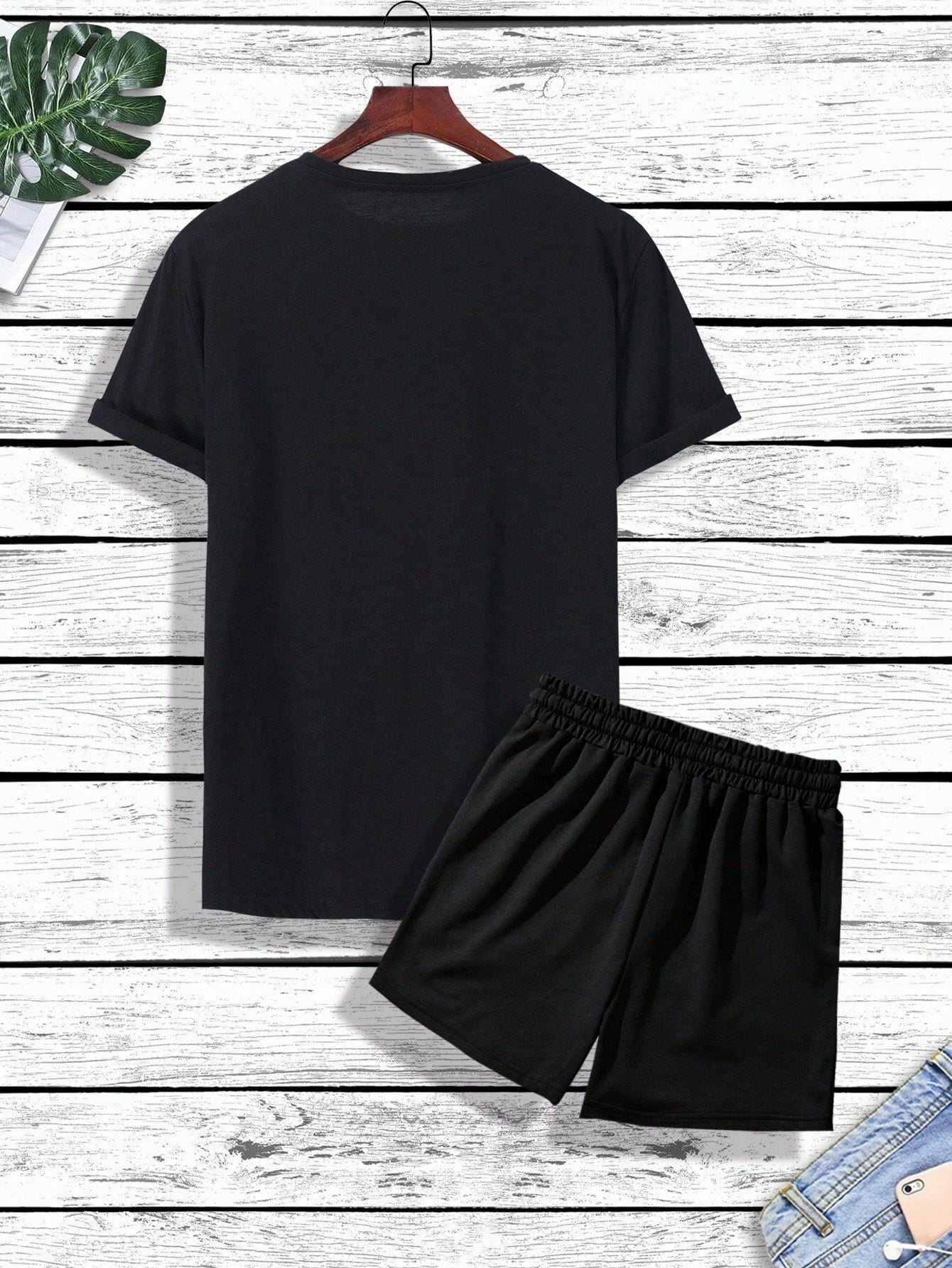 Men's Graphic T and Drawstring Waist Shorts Set