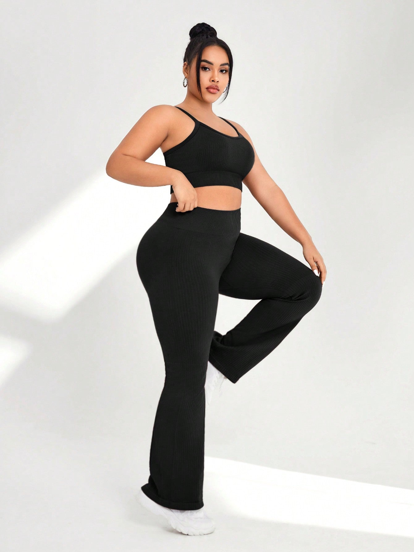 Sport Plus Size Women's Summer Sports Bra & Flared Pant Sport Set