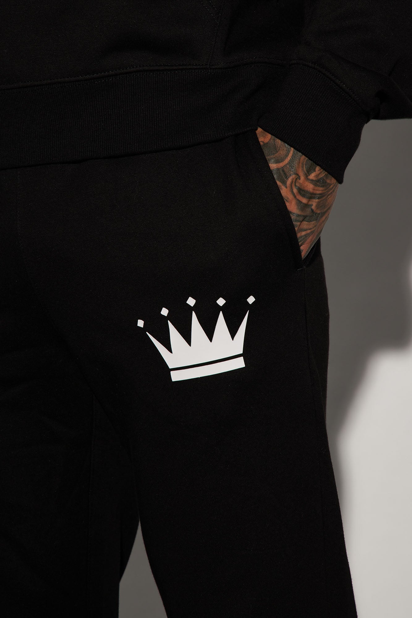 Stylish Crown Jogger in Black