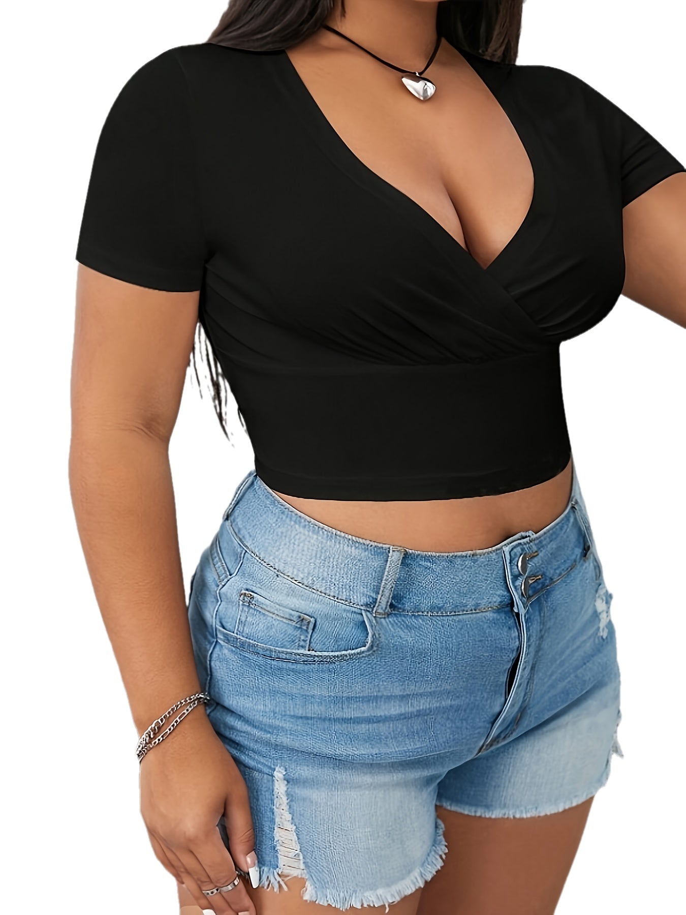 Plus Size Ruched Surplice T-Shirt: Flattering Design, Short Sleeves, Casual And Chic