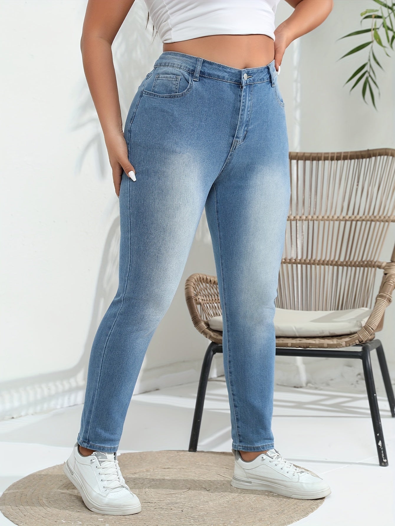 Street Style Chic: Women's High Waist Light Blue Washed Straight Leg Jeans