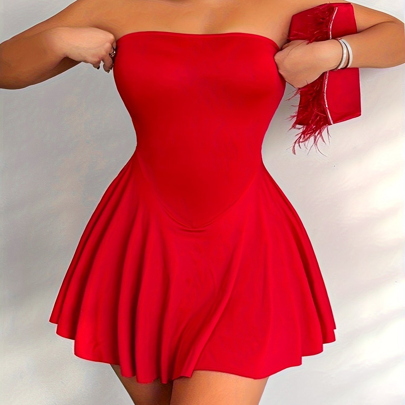 Summer Chic: Solid Color Backless Bandeau Mini Tube Dress