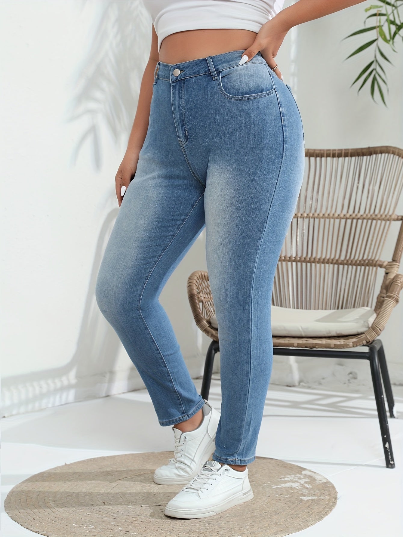 Street Style Chic: Women's High Waist Light Blue Washed Straight Leg Jeans